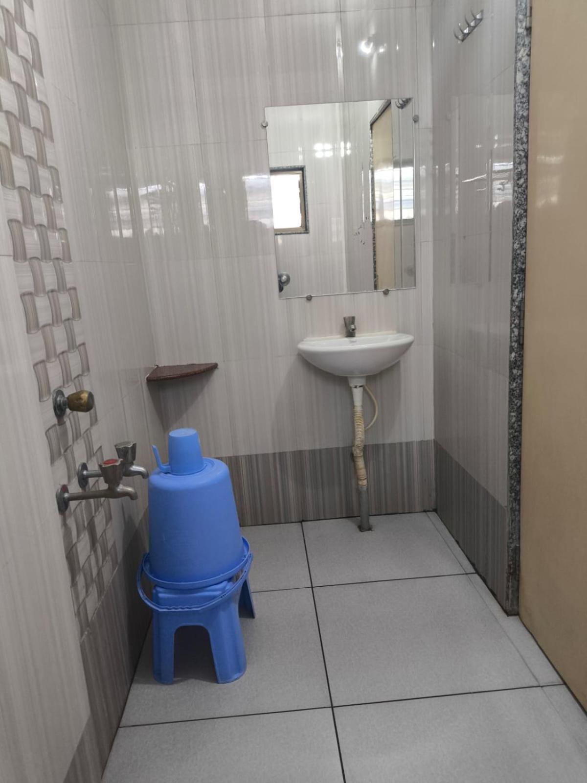 Hotel Yogiraj シルディ エクステリア 写真